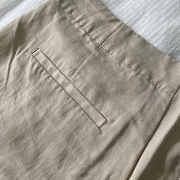 NWOT Gap 5” Soft Suit Shorts - Picture 10 of 11